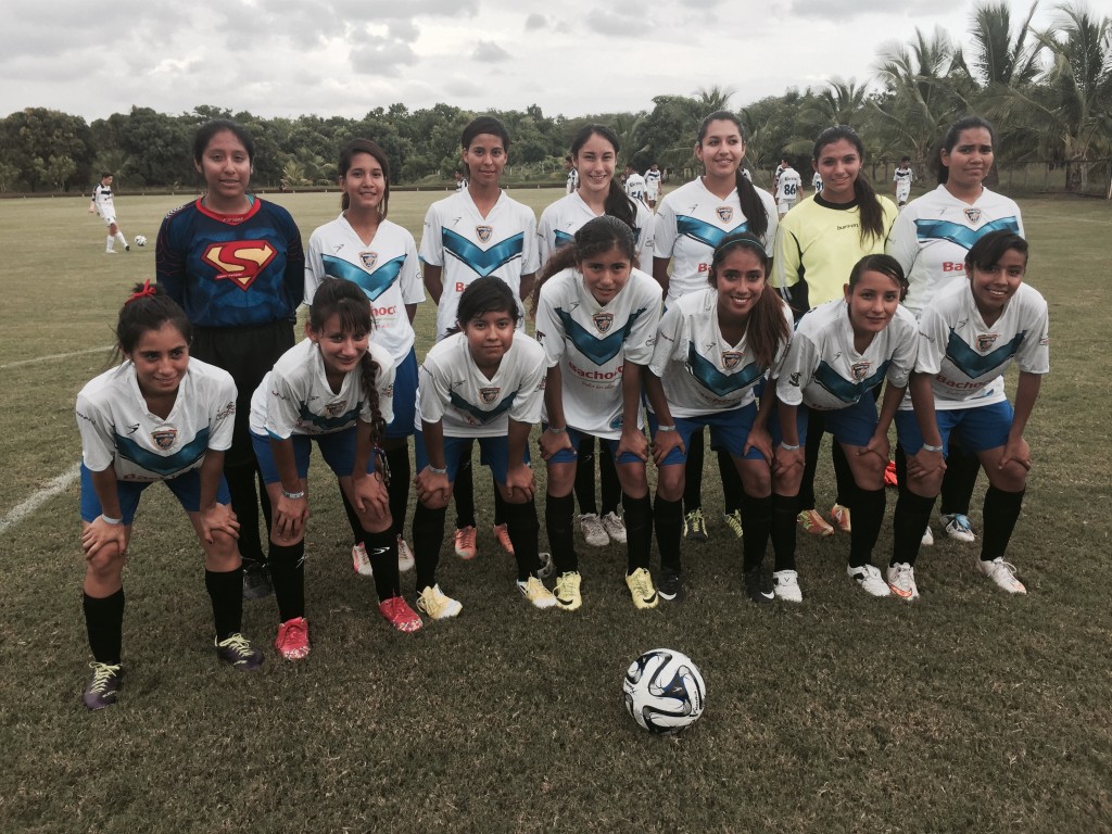 calaya femenil