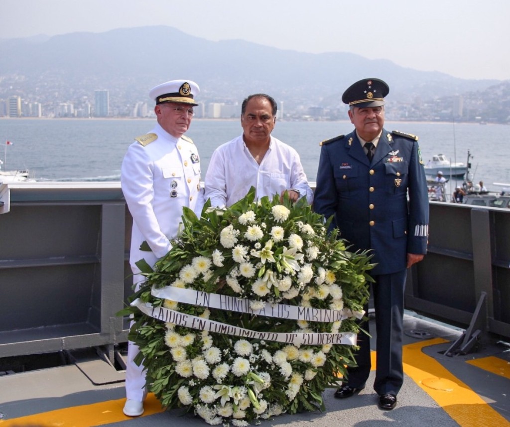 BOL.-857 ASISTE EL GOBERNADOR A LA CONMEMORACIÓN POR EL 74 ANIVERSARIO DEL DÍA DE LA MARINA  (2)