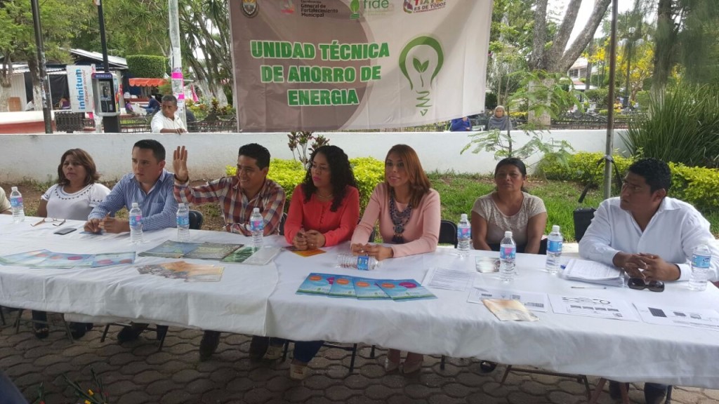 INAUGURA FORTAMUN CURSO-TALLER LIDERAZGO Y TRABAJO EN EQUIPO”%2c EN TIXTLA1