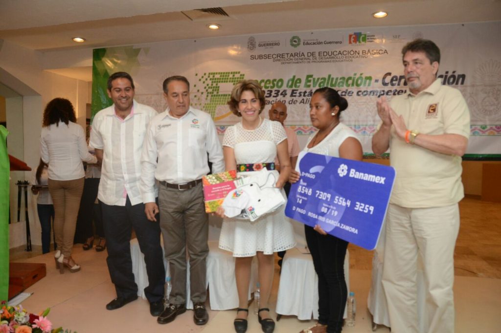 INAUGURÓ MERCEDES CALVO CURSO DE CAPACITACIÓN A COORDINADORAS DE ALIMENTACIÓN DE ESCUELAS1