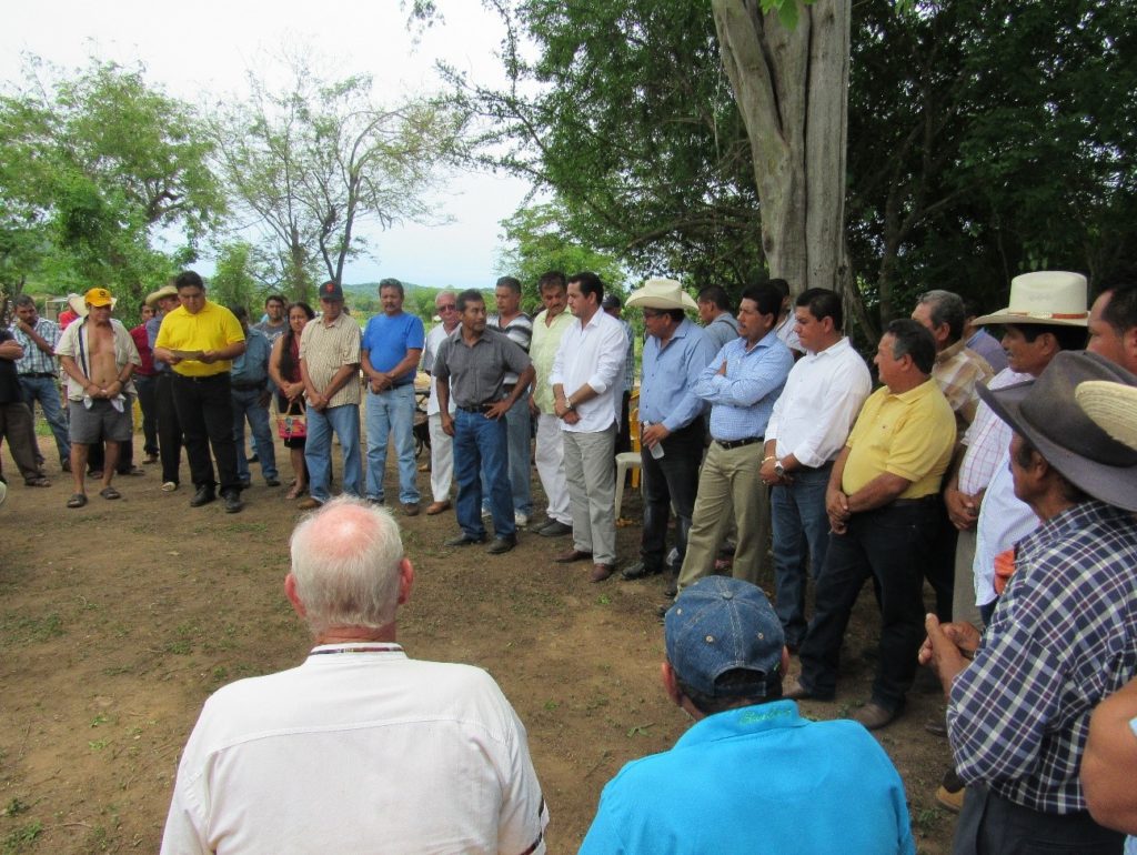 aviud reunion con diputados y pretsadores de servicios