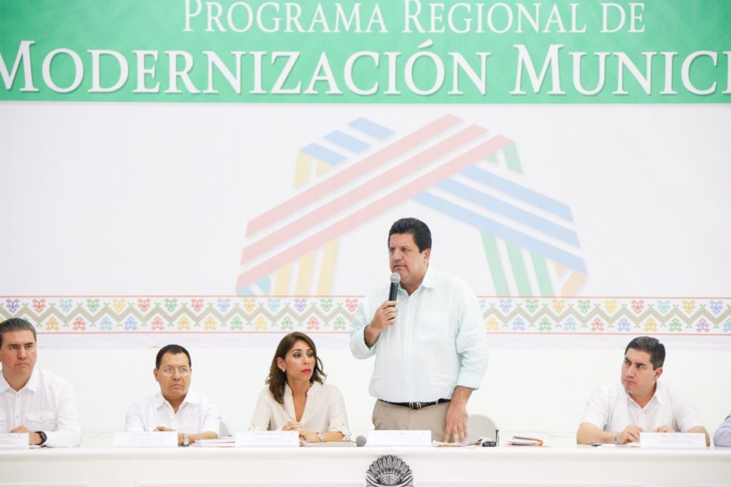 CLAUSURA ALEJANDRO BRAVO%2c PROGRAMA REGIONAL DE MODERNIZACIÓN MUNICIPAL (1)