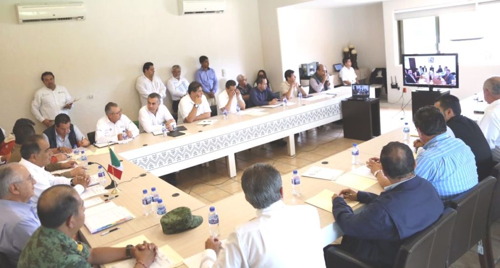 el-gobernador-hector-astudillo-flores-instalo-el-comite-de-evaluacion-de-danos-2