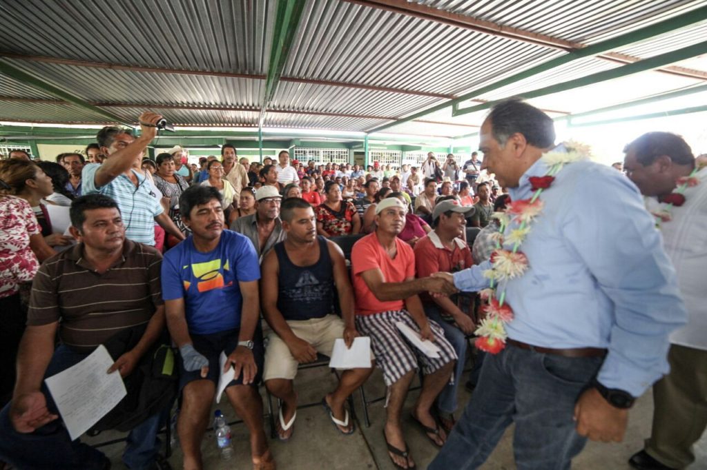 en-guerrero-estamos-cerca-de-la-gente%2c-para-atender-sus-demandas-y-trabajamos-sin-descanso-haf2