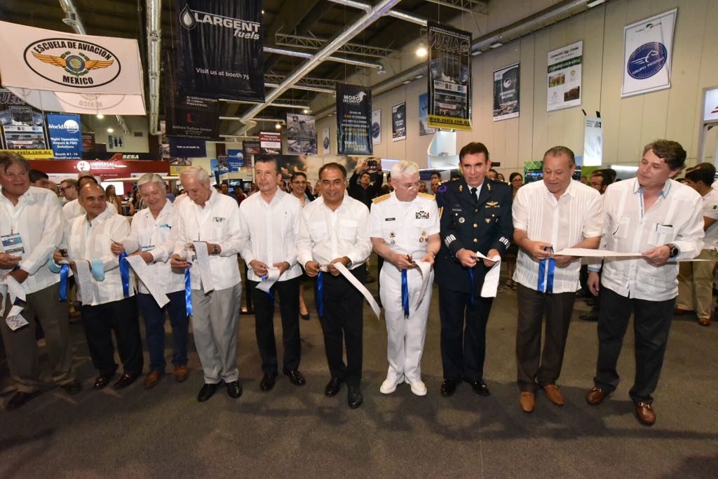 INAUGURA EL GOBERNADOR LA AEROEXPO 2017 EN ACAPULCO (2)