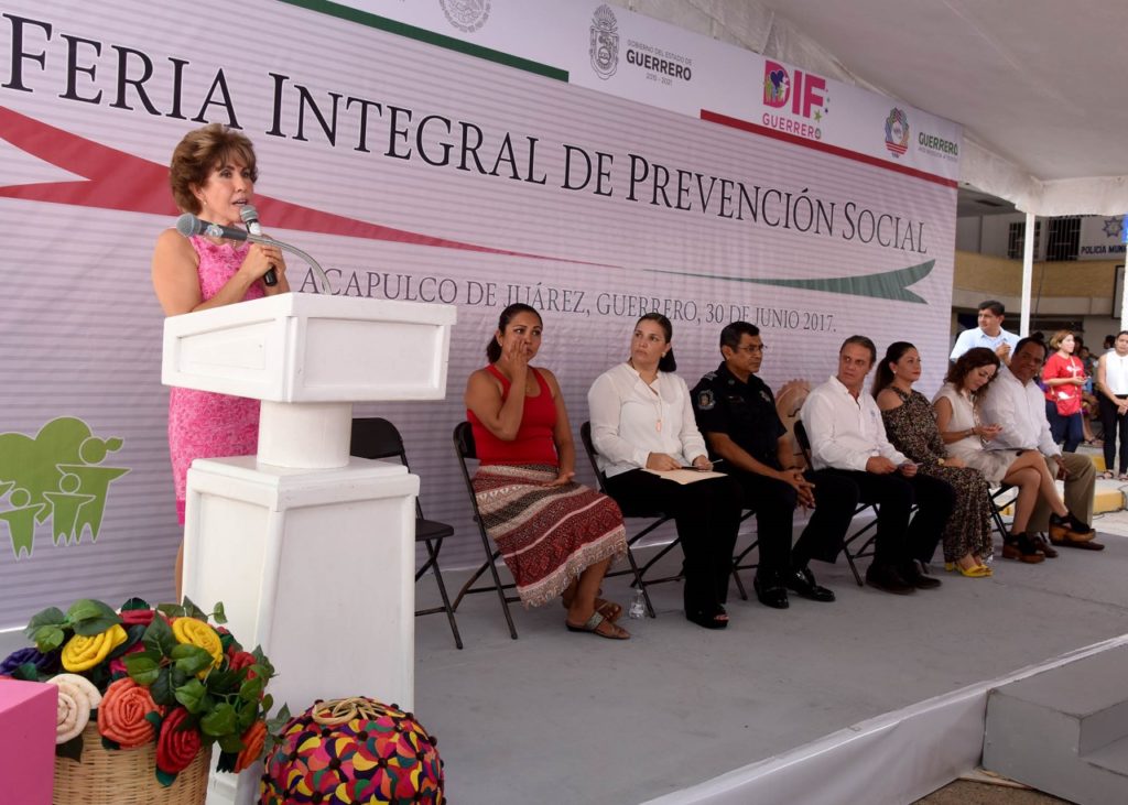 INAUGURA MERCEDES CALVO LA FERIA INTEGRAL DE PREVENCIÓN SOCIAL EN CIUDAD RENACIMIENTO (4)