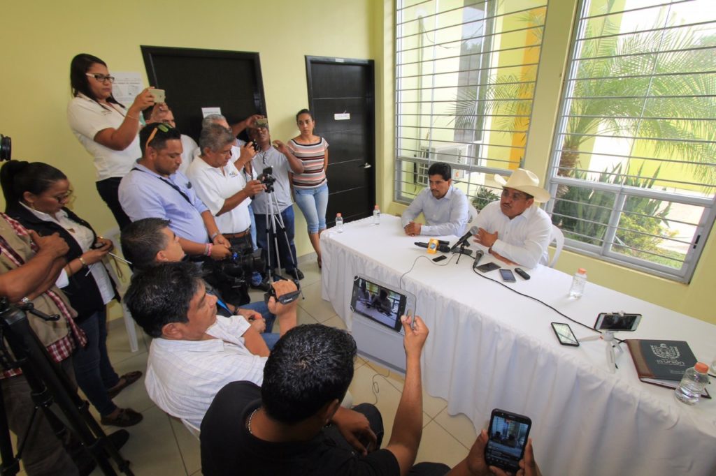 CONFERENCIA PRENSA AVIUD