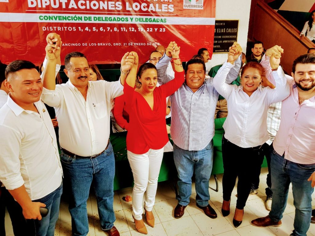 tocumbo con precandidatos a diputados por el pri