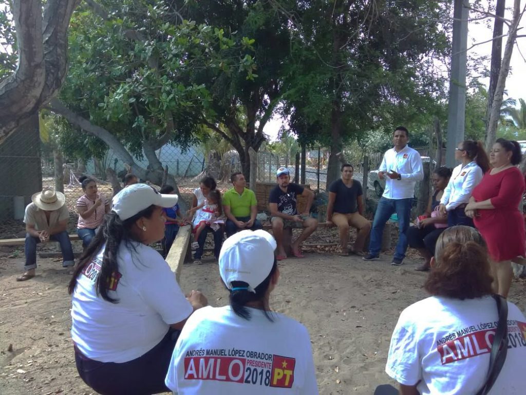 los habitantes de Playa Blanca dan la bienvenida a Veronica