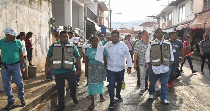 Presidente JSA logra apoyo de comerciantes para fortalecer Programa Paso Libre