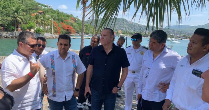 INSTALAN EL NUEVO COMITÉ LOCAL DE CRUCEROS EN ZIHUATANEJO; RECIBE IXTAPA DISTINTIVO BLUE FLAG