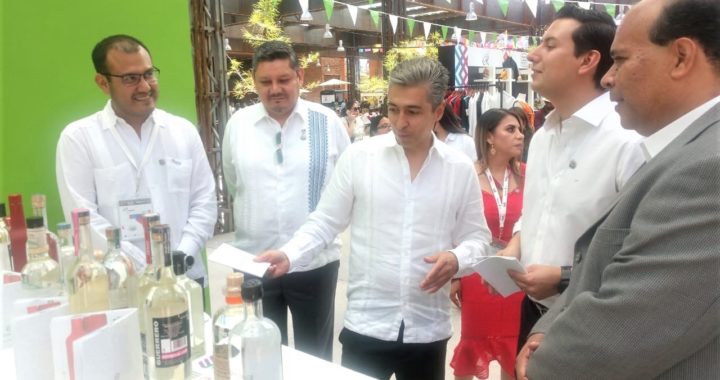 EL MEZCAL DE GUERRERO PRESENTE EN EL FORO MUNDIAL VIVE MEZCAL EN OAXACA