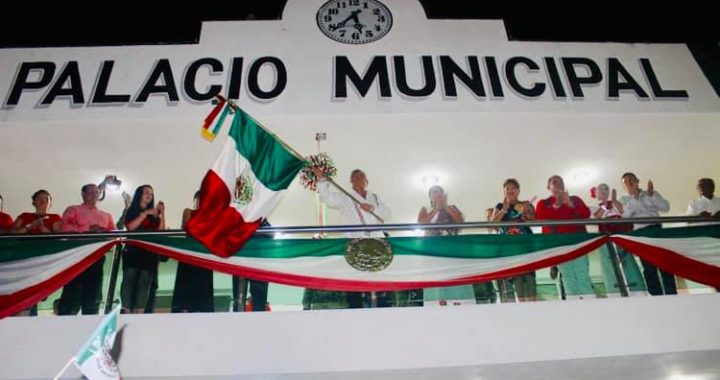 UN GRAN ÉXITO EL “GRITO DE INDEPENDENCIA Y DESFILE” ORGANIZADO POR EL GOBIERNO MUNICIPAL DE PETATLÁN.