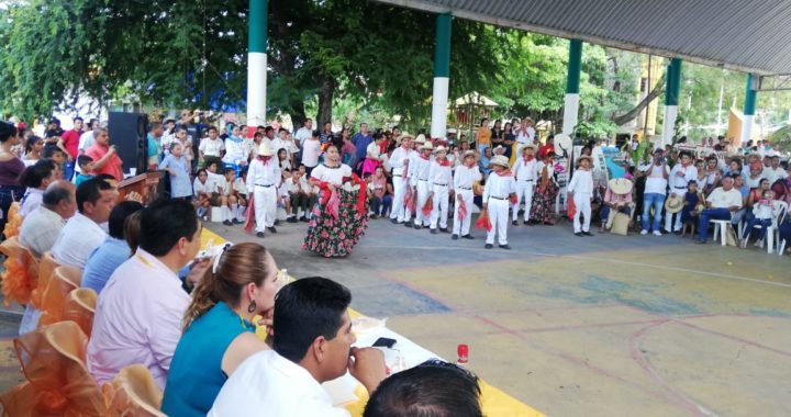 Gobierno de La Unión y sector educativo festejan 170 aniversario de la Erección del Estado de Guerrero 