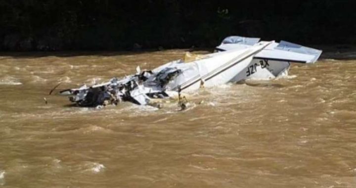 Al menos cinco muertos tras desplome de avioneta en Las Juntas, Michoacán