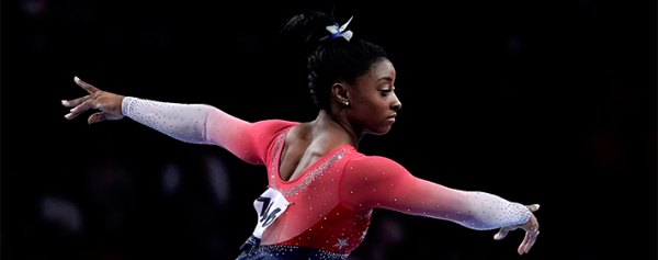 Simone Biles hace historia en Mundial de Gimnasia