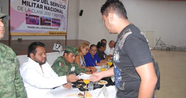 EN PETATLÁN REALIZAN  SORTEO DEL SERVICIO MILITAR NACIONAL CLASE 2001