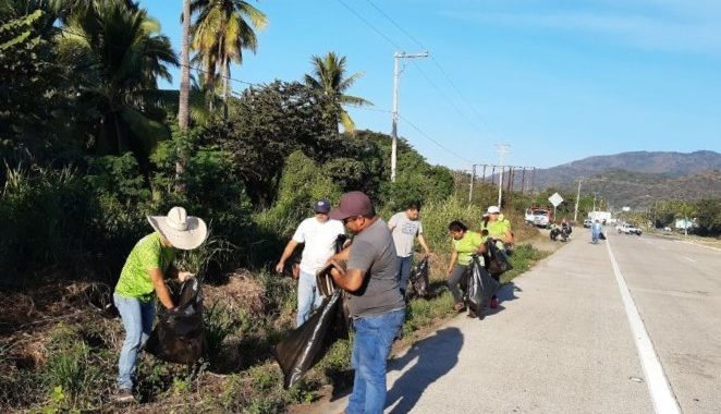 Intensa jornada de trabajo por parte de Servicios Públicos, deja en mejores condiciones bulevar Aeropuerto