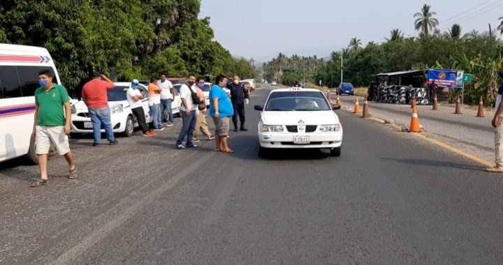 Suspenden el transporte público en la ruta Tecpan-Atoyac para evitar incremento de contagios por COVID-19 