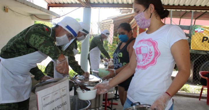 SE INSTALARON  COMEDORES COMUNITARIOS EN LAS COMUNIDADES DE  COYUQUILLA NORTE Y SUR EN PETATLÁN.