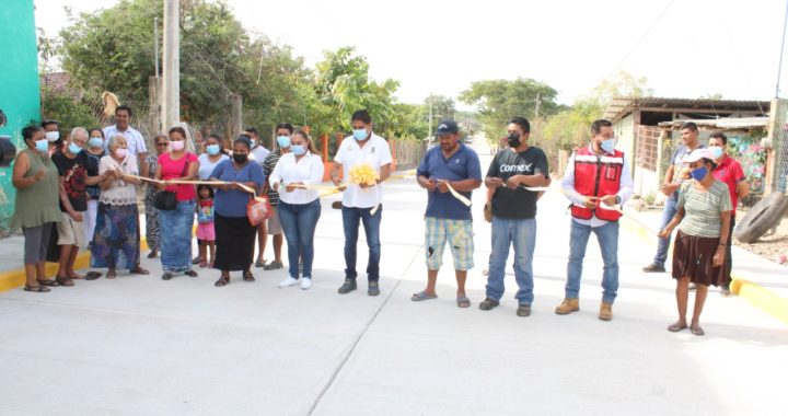 CUMPLE EL GOBIERNO DE PETATLÁN CON OTRA OBRA MÁS PARA SAN JERONIMITO.