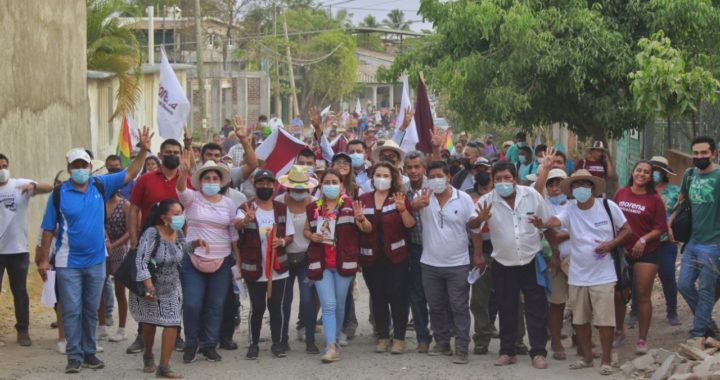 A paso firme y cobijada por su comunidad, habitantes del Coacoyul respaldan a MORENA con Maricarmen Cabrera