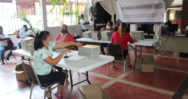 Llega material electoral al décimo consejo distrital en Tecpan