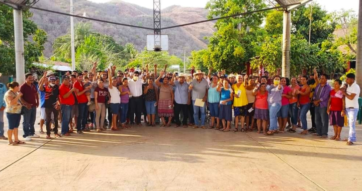 En El Naranjito se suman priistas a proyecto de Crescencio Reyes Torres