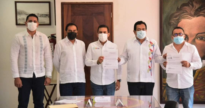 Se reincorpora Jorge Sánchez Allec como alcalde de Zihuatanejo