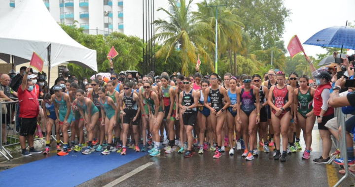 Triatlón Ixtapa Zihuatanejo todo un éxito en su edición 37