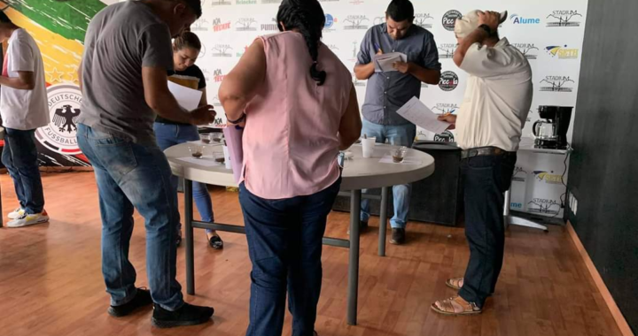 Imparten en Atoyac taller para catar el mejor café