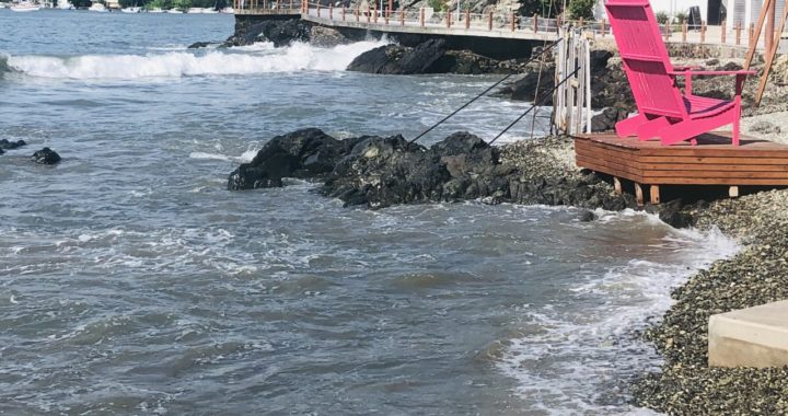 Mar de fondo afecta playas de Ixtapa y Zihuatanejo.