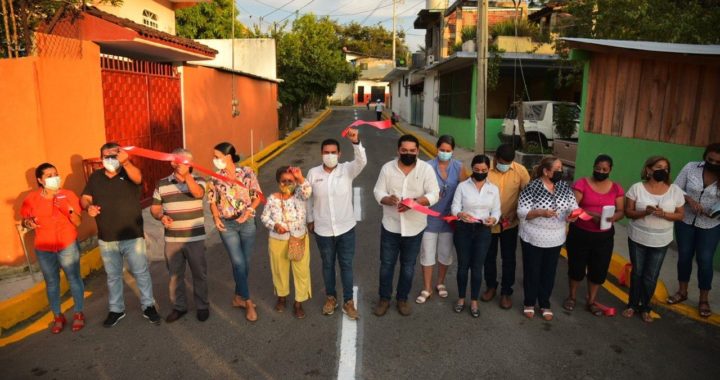 Inaugura presidente Jorge Sánchez obras de impacto social en Agua de Correa y El Barril