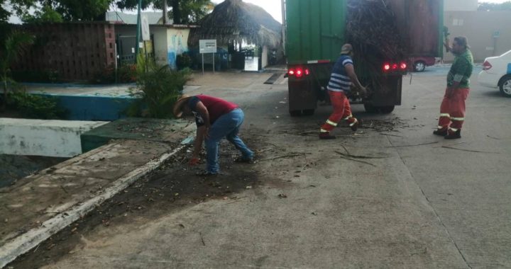 Gobierno municipal sigue redoblando esfuerzos para optimizar limpieza de Zihuatanejo