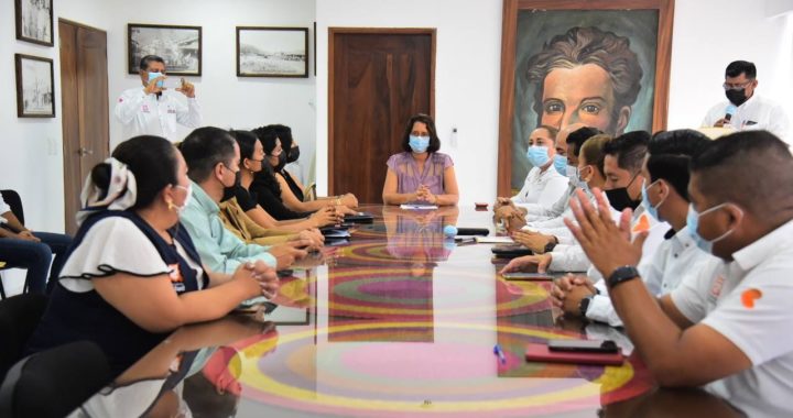 Ayuntamiento de Zihuatanejo firma convenio de colaboración con escuela de inglés Vocablo