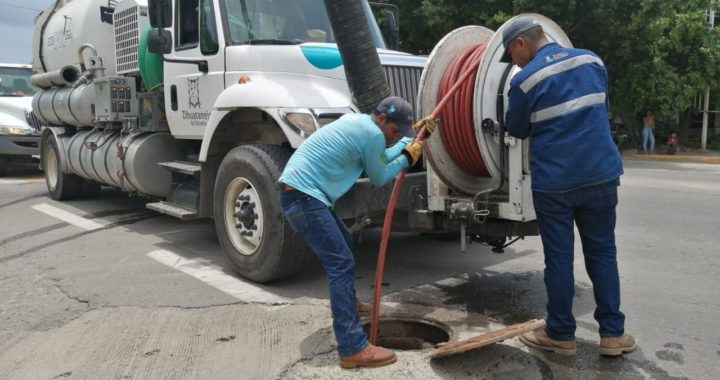 GESTIONA  PRESIDENTE MUNICIPAL DE PETATLÁN, CAMIÓN VACTOR PARA DESAZOLVE DE ALCANTARILLAS Y DRENAJES DE PETATLÁN”