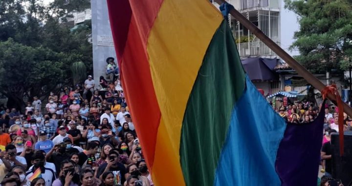 Preparan primera marcha del Orgullo LGBTQI+ en Tecpan de Galeana