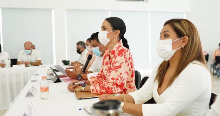 Lizette Tapia Castro concreta proyectos y acciones en apoyo de las mujeres