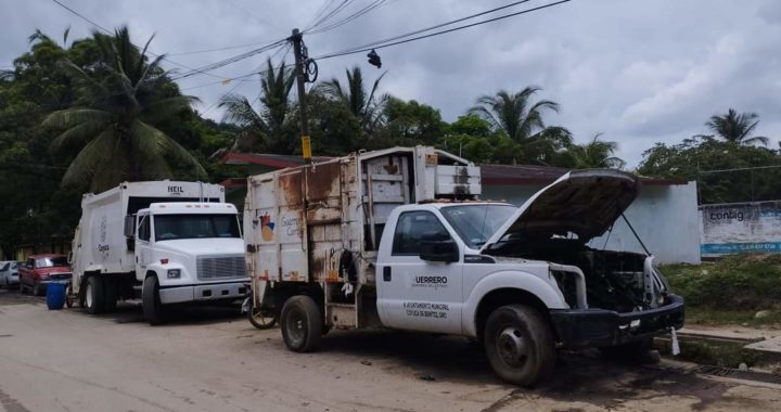 Cierran basurero a las autoridades del municipio de Coyuca de Benítez por falta de pagos