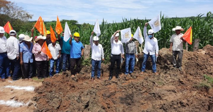 Arranca CAPASEG construcción del sistema de saneamiento en Jolotichán, San Luis Acatlán.