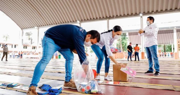 Ayuntamiento y DIF beneficiarán a más de mil 500 niños con Kilómetro de Útiles Escolares