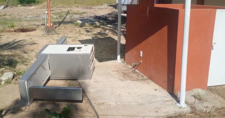 Destrozan instalaciones en escuela del municipio de Atoyac de Álvarez