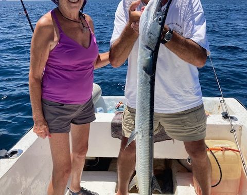 Turistas extranjeros salvan la temporada de pesca en Zihuatanejo