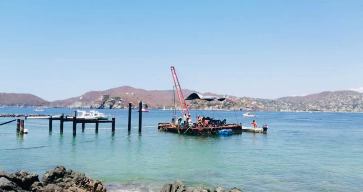 Avanza construcción de nuevo muelle flotante en Playa Las Gatas